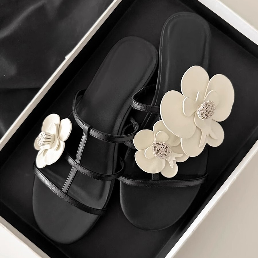 Street Fashion In Japanese - Nuove Scarpe Estive da Donna, Ciabatte