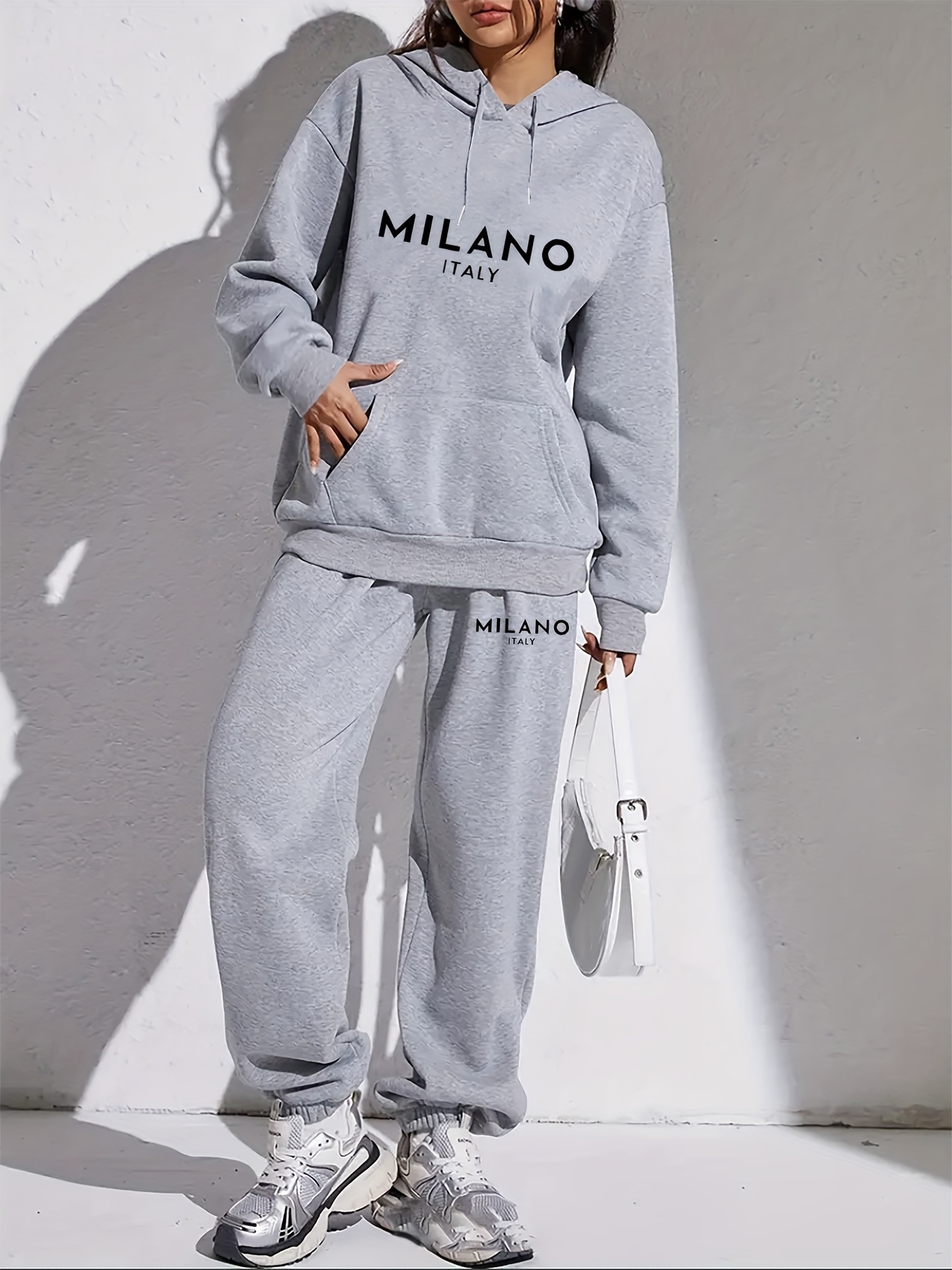 Felpa con cappuccio autunno/in - Street Fashion Milano recensione e prezzo