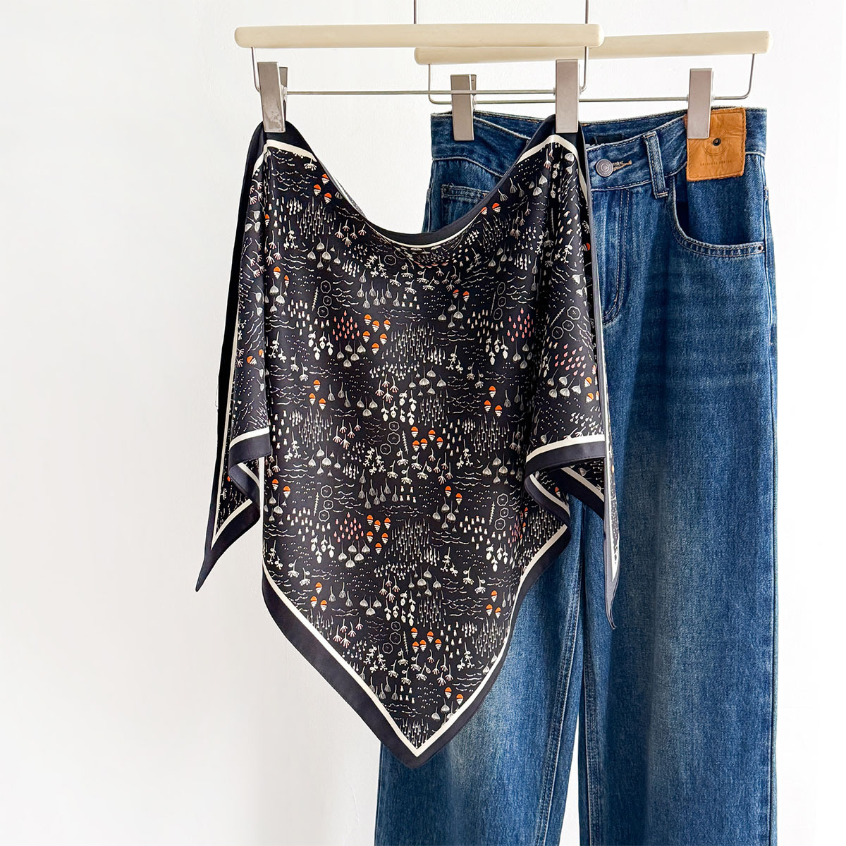 Elegante Sciarpa Triangolare d - Bandana Multi Way recensione e prezzo